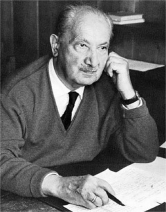 Martin-Heidegger.jpg